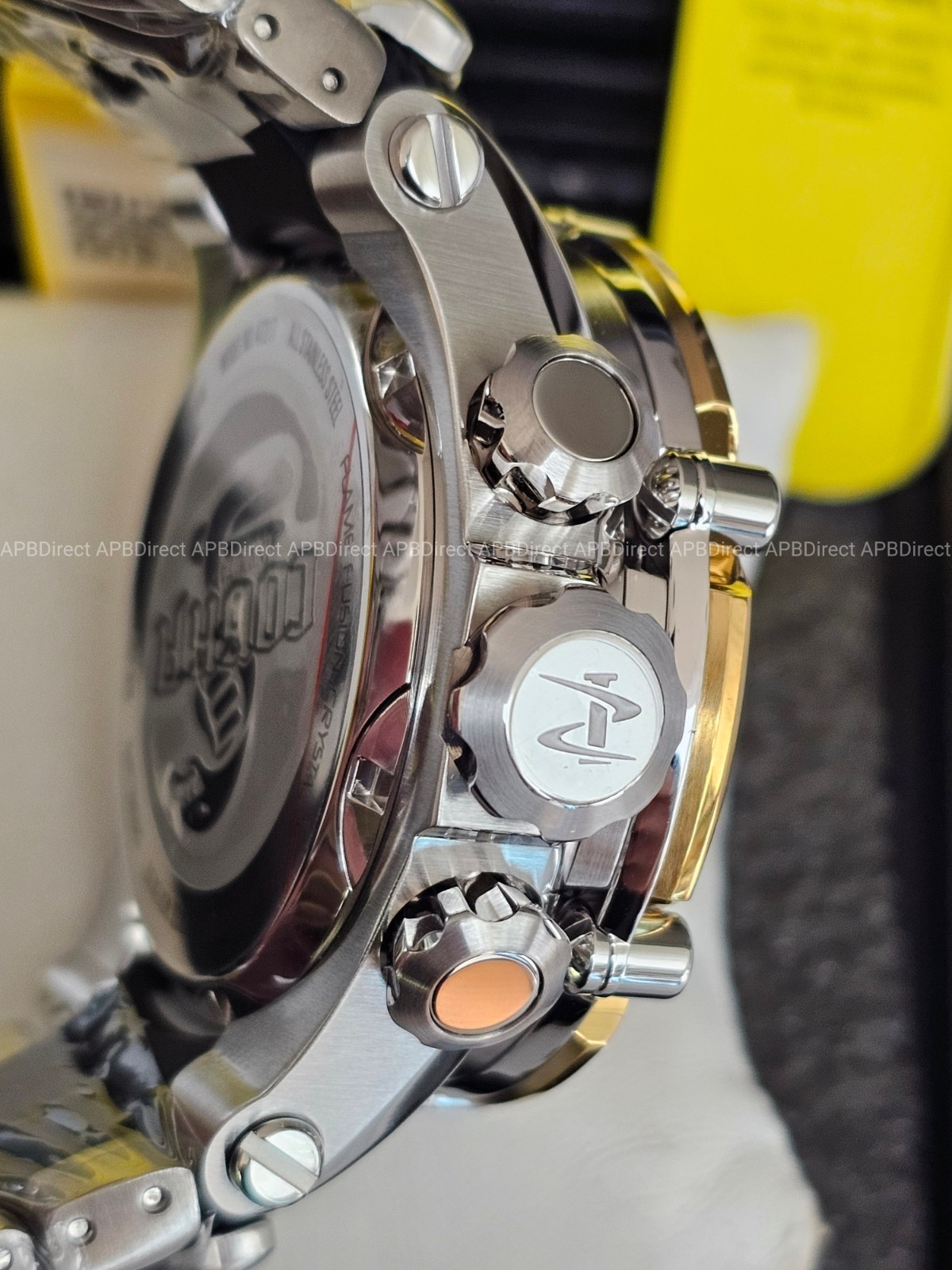 Invicta – Venom COBRA – Swiss Z60 Chronograph Mother-of-Pearl Dial – mens watch