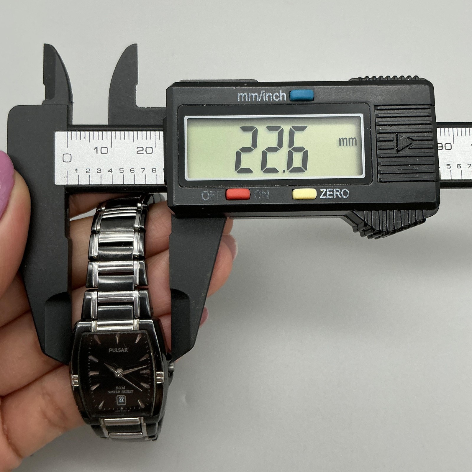 Pulsar VJ22-X030 Womens Watch 23mm Black Dial Date Black Bracelet New Battery 6″