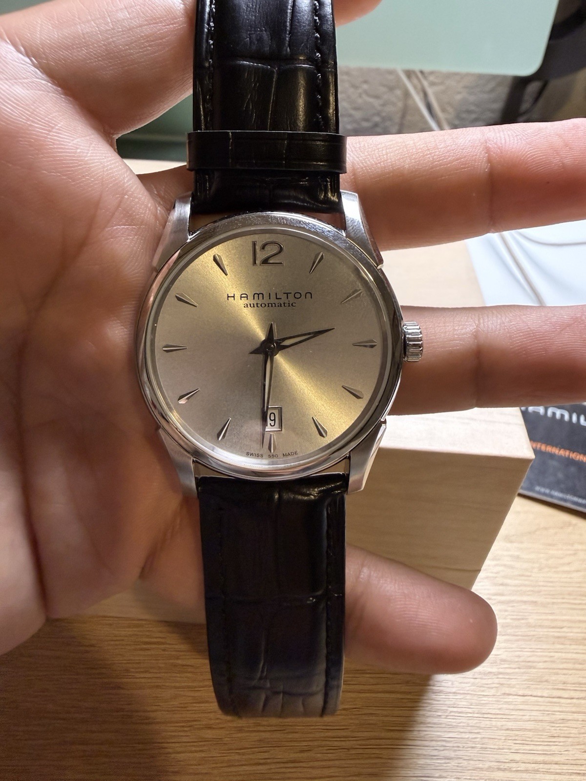 Hamilton Jazzmaster Automatic Silver Dial 40mm Leather Strap Box & Legit App
