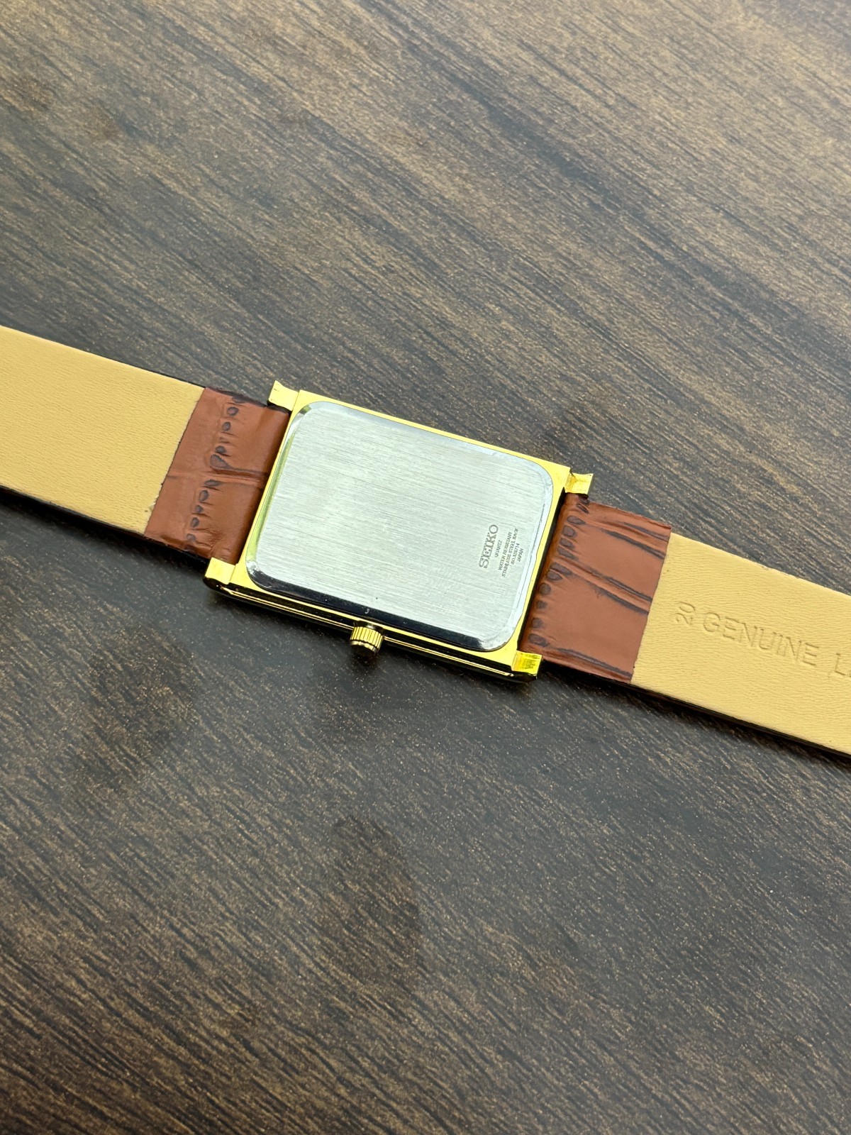 Vintage Classic Seiko slim Men’s Wrist watch -Leather Strap-Golden Plated
