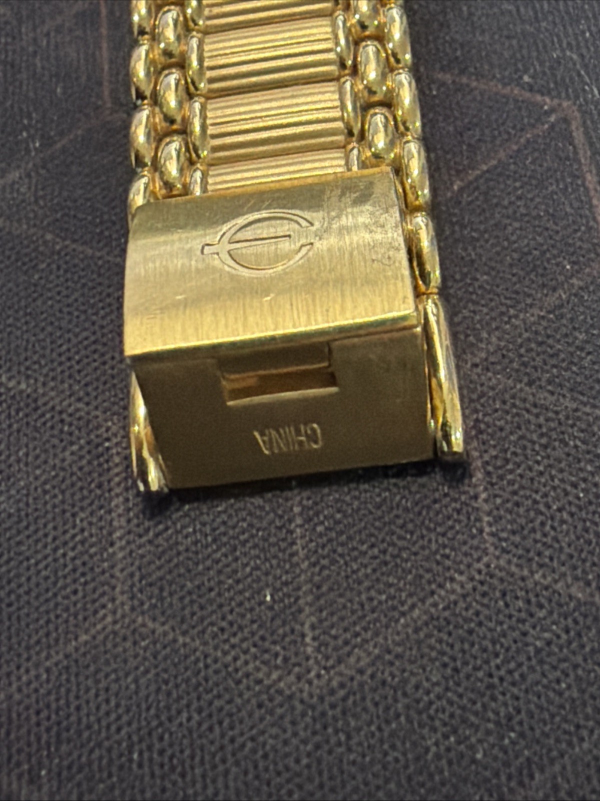 Vtg Elgin Ladies 17mm Watch Gold Tone Diamond Bezel Gold Dial 6.25″ em264 – RUNS