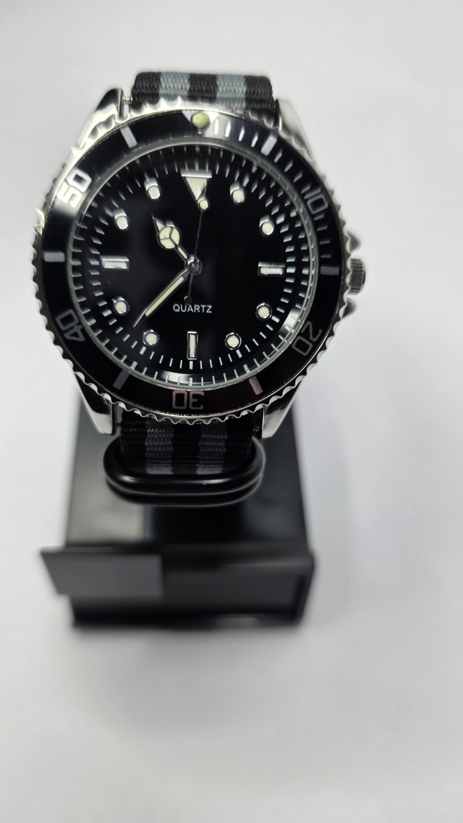 WMS Midnight Strata Quartz Dive Style watch