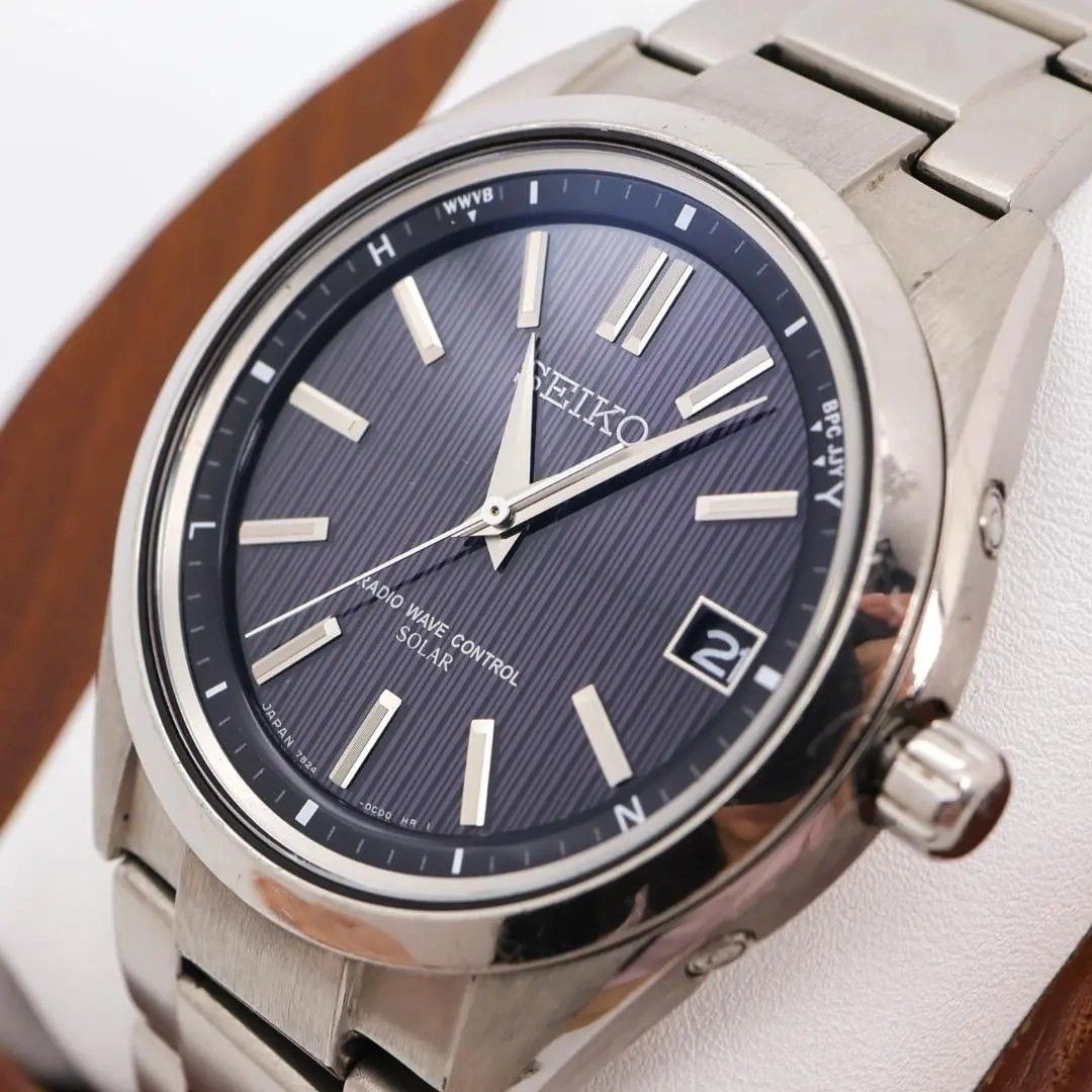Operational SEIKO Brightz Wristwatch Radio Solar Date Titanium 3300