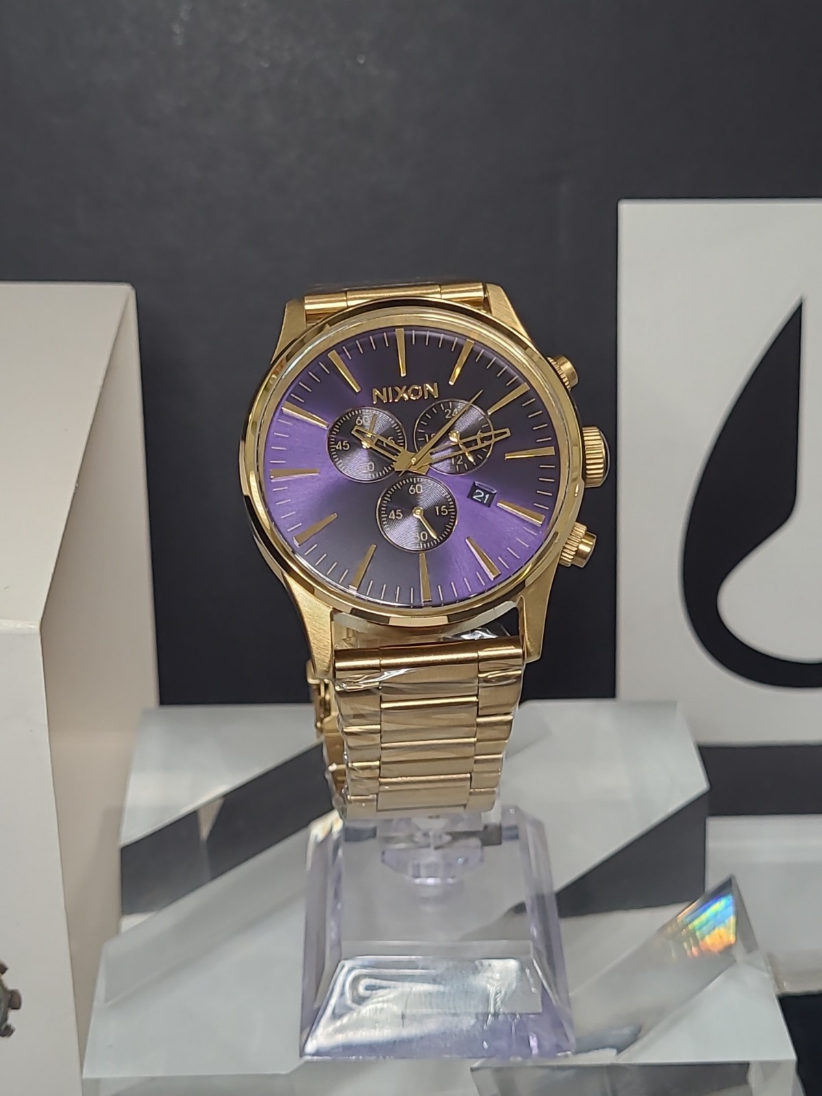 Nixon Sentry Chrono Gold/ Blue Sunray Watch A386-1922 Stainless Steel 42mm Dial