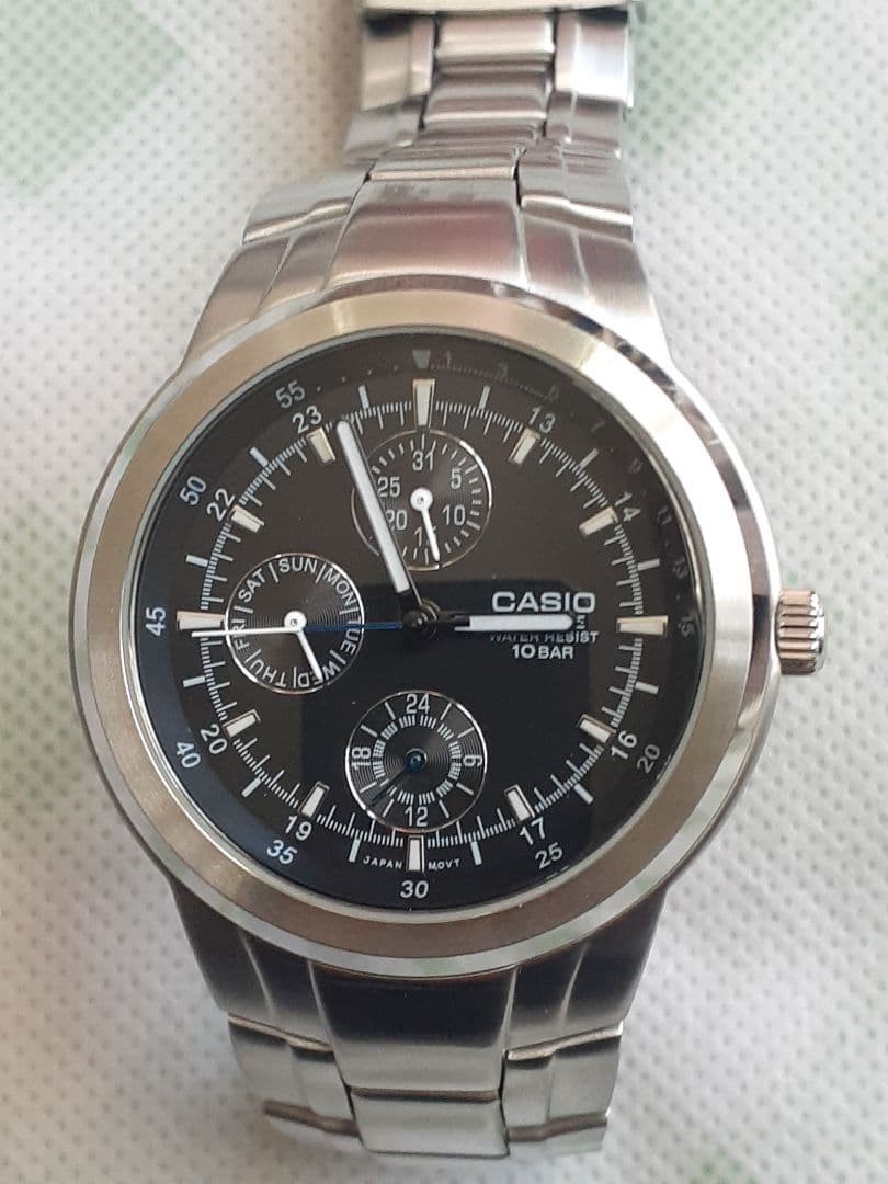 CASIO wristwatch, 10 BAR, quartz movement.