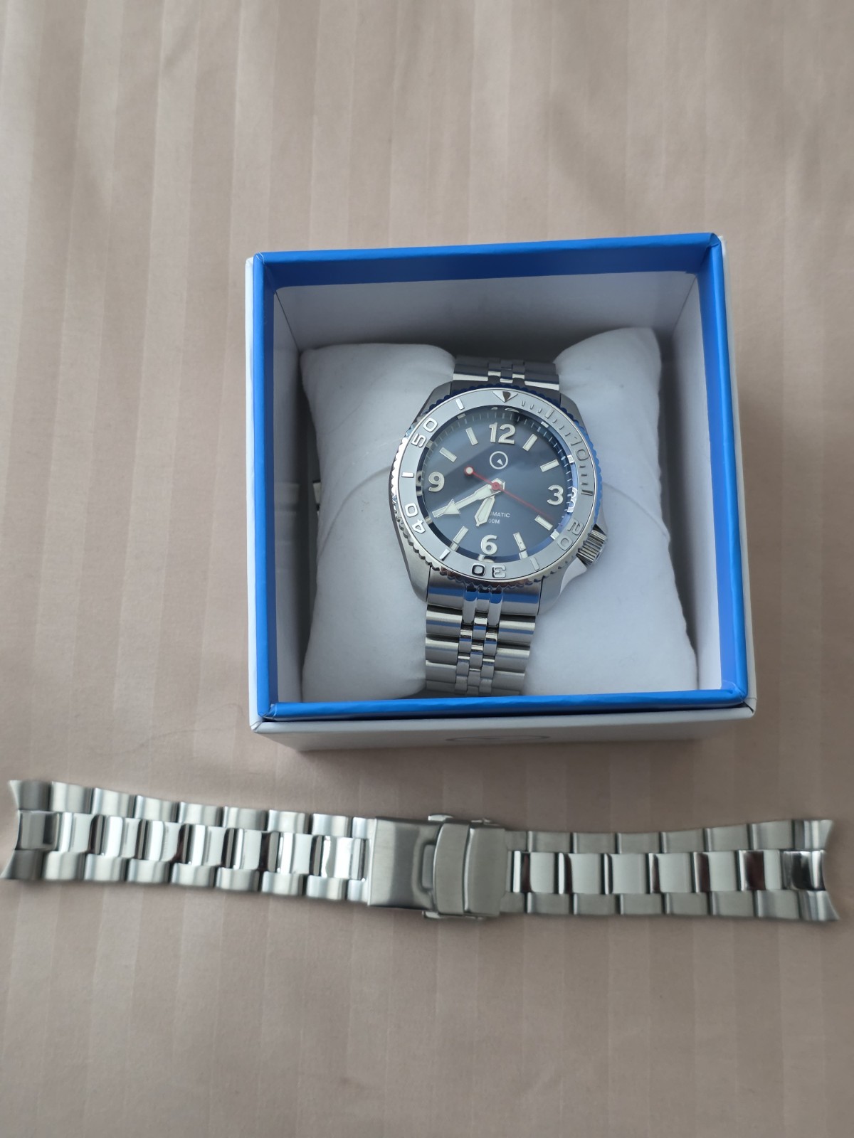 Islander Red October V2 Dive Watch with Radiant Blue Dial Extra Bracelet