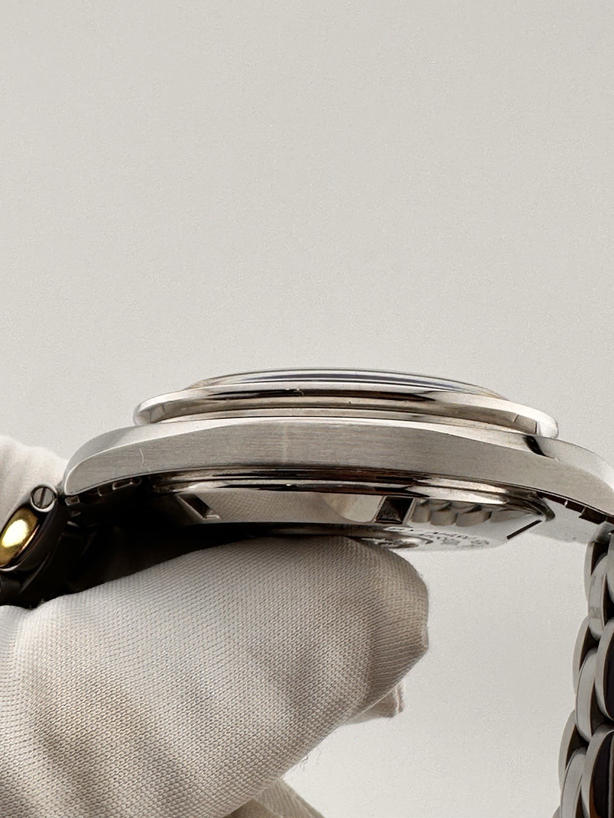 Omega Speedmaster Manual Wind Moonwatch 42MM Hesalite 311.30.42.30.01.005