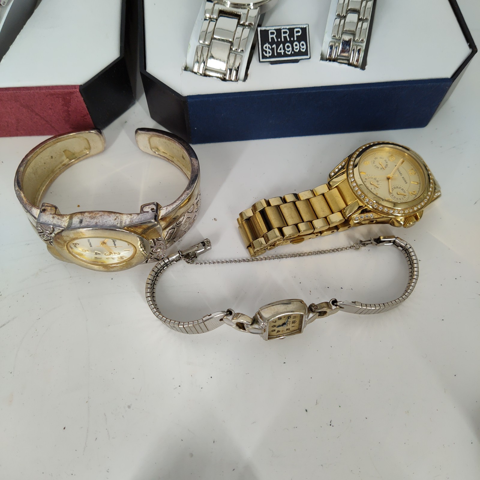 Lot of 15lbs 172 Assorted Watches Mens & Womens PARTS REPAIR