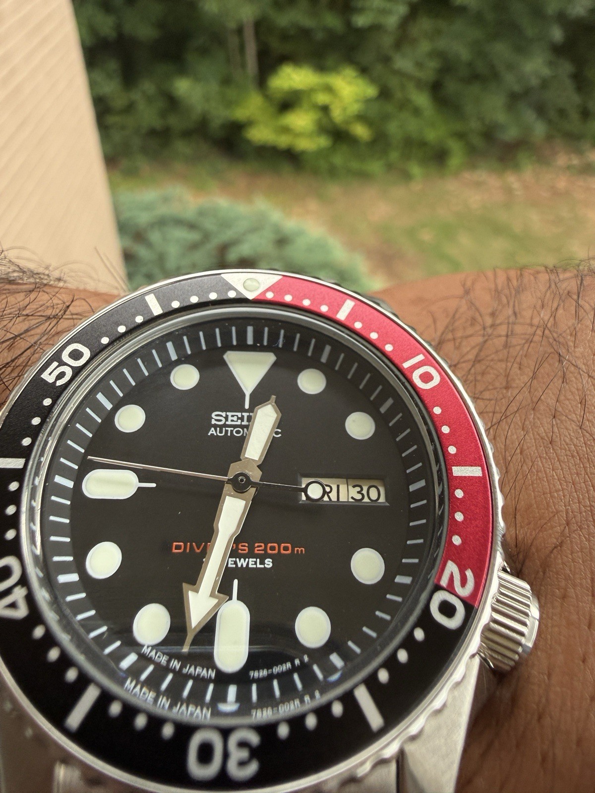 Seiko SKX007 Automatic Diver 200m Black Red Coke Bezel Day Date Mens Watch