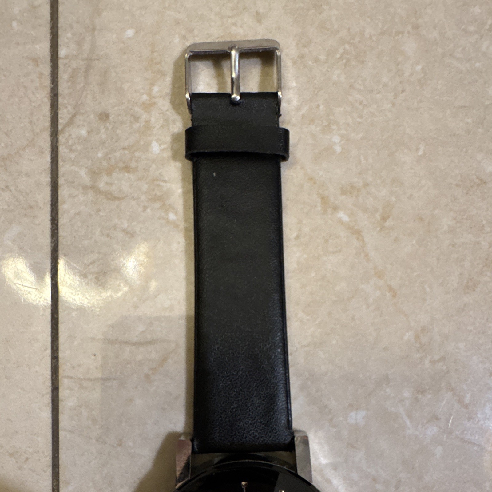Black Tuna Quartz Analog Wristwatch Black Dial Stick Indexes Leather Strap