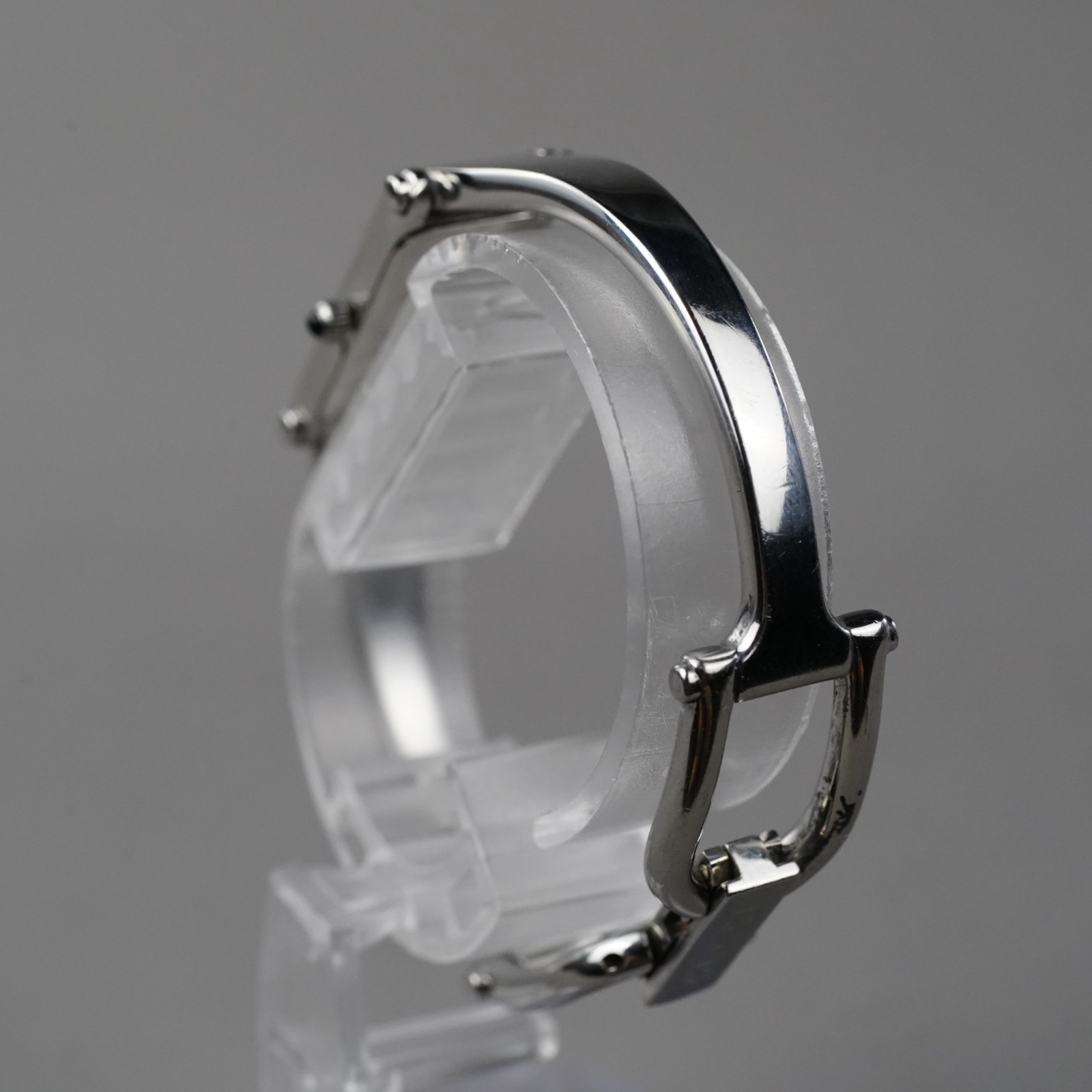 GUCCI Women’s Watch 1500L Silver 12mm Vintage New Battery