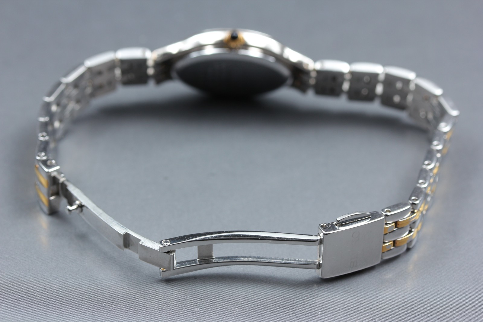 New Batt Exc+5 SEIKO 1N01-0JK0 Silver Oval Bracelet Qz Ladies Watch From JAPAN