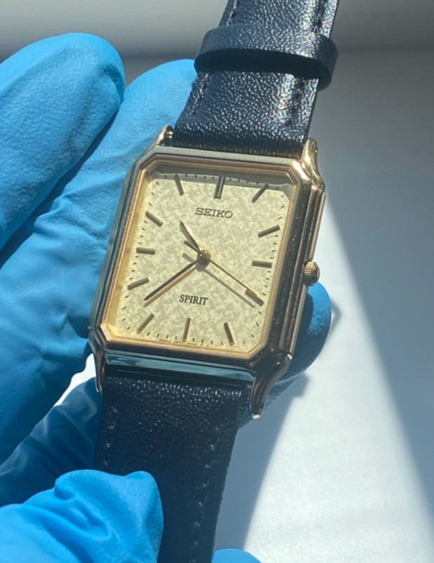 Vintage SEIKO SPIRIT 5E31-5B60 Gold Dial Square Quartz Men’s Watch JAPAN
