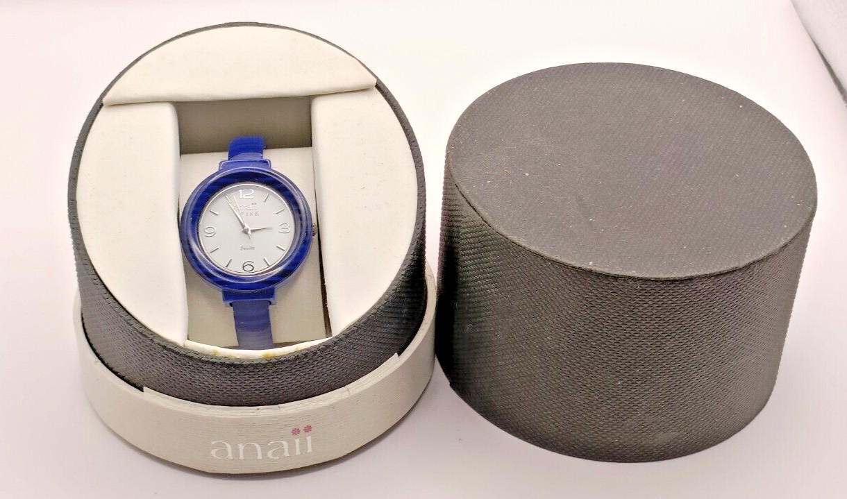 Vintage ANAII Pink Ladies Navy Blue Hinged Bangle Quartz Watch VGC/Working