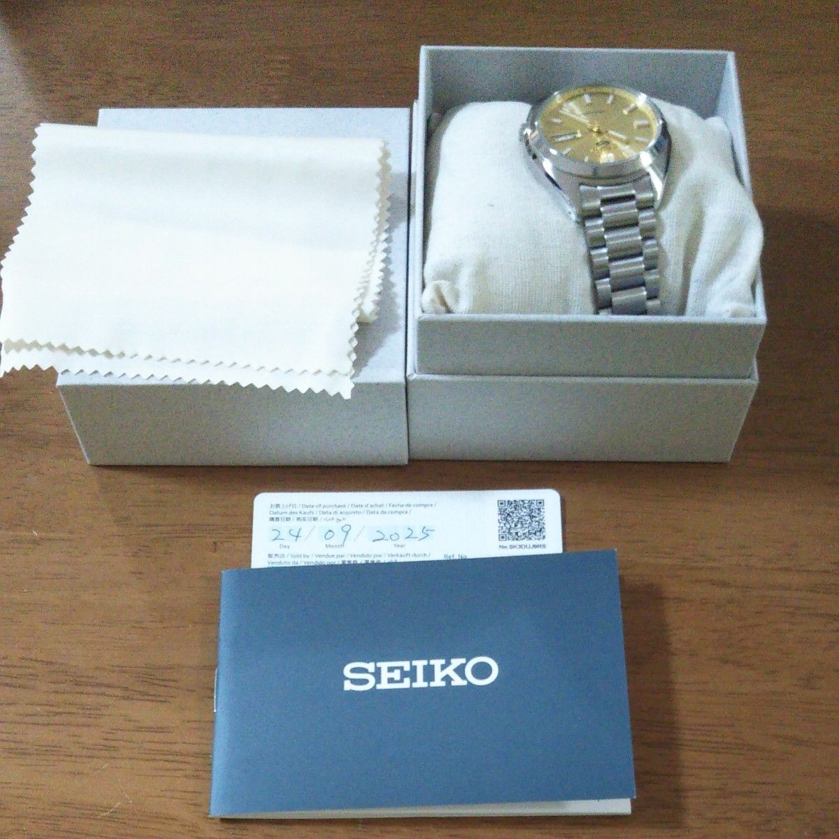 Seiko SBSA295 Auto Analog Wristwatch Luminous Gold Dial Silver Case 37.4mm 10ATM