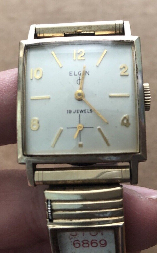Vintage ELGIN 19 Jewels Mens Wrist Watch 1OK Gold Filled Bezel Top Caps Calendar