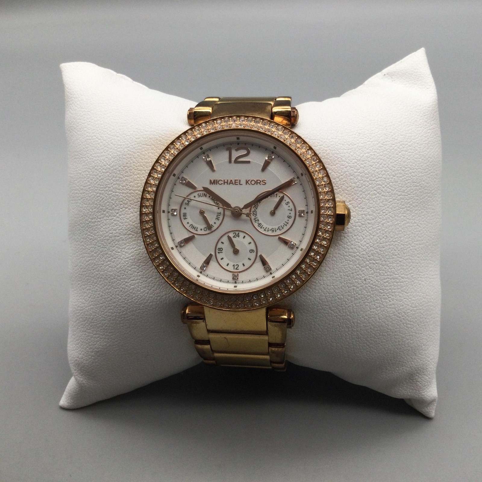 Michael Kors Parker Womens Watch 33mm Crystals Rose Gold Tone New Battery 6″