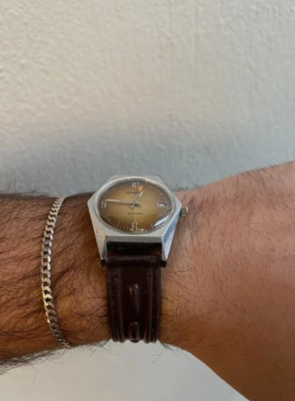 Vintage 1970s Men’s Supervernos 21 cal.FE 140-1B 18 Jewels Date 36mm Watch