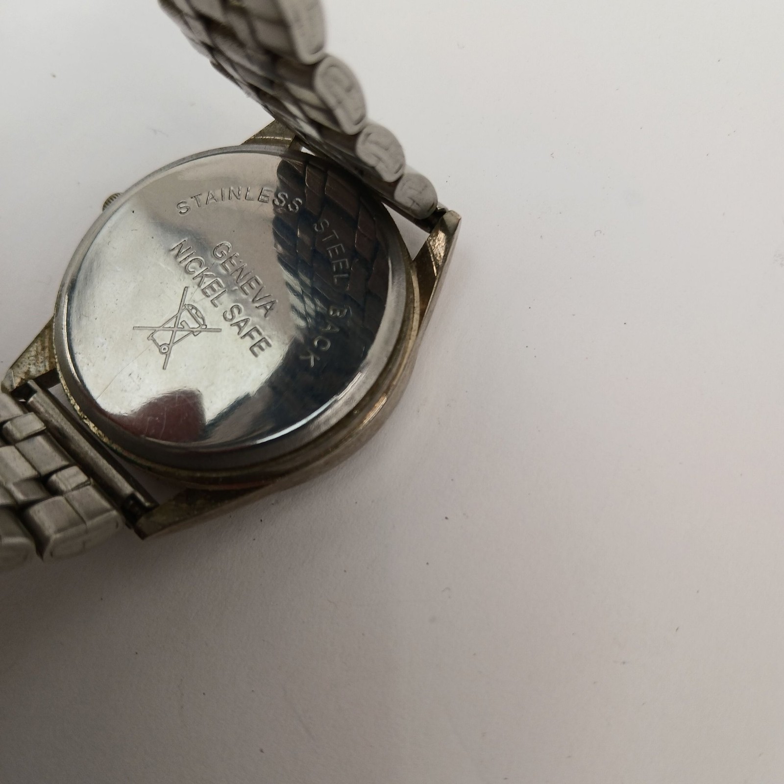 Geneva, Colleiten, IK Quartz Wristwatches with Bracelets and Parts Spares Prelov