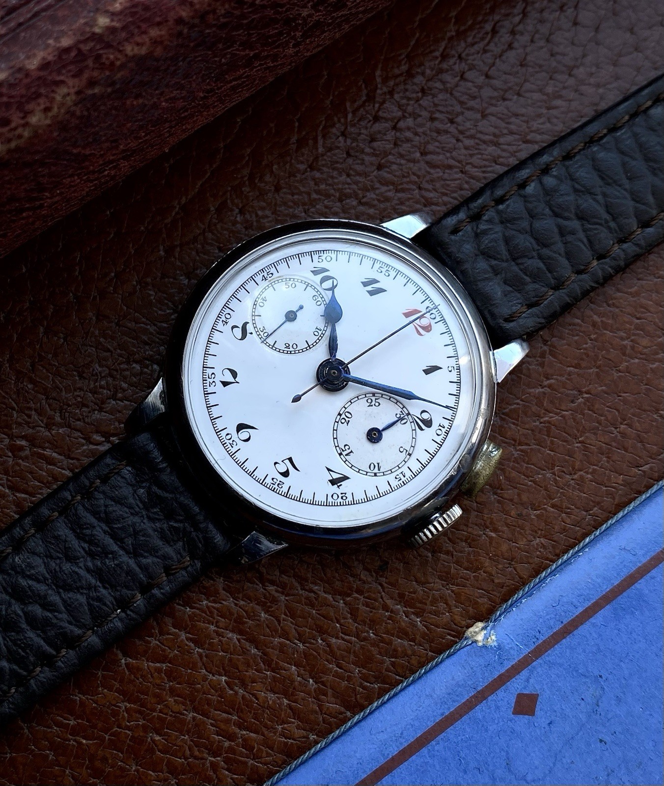 1920s Enamel dial Monopusher chronograph watch Lemania 13CH movement