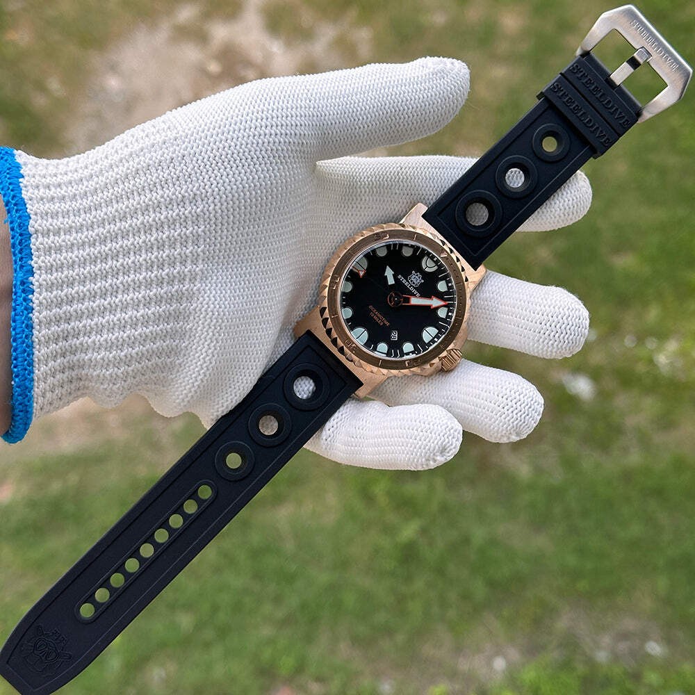 STEELDIVE SD1982S — 46.5mm Oversize Thick CuSn8 Solid Bronze NH35 Dive Watch
