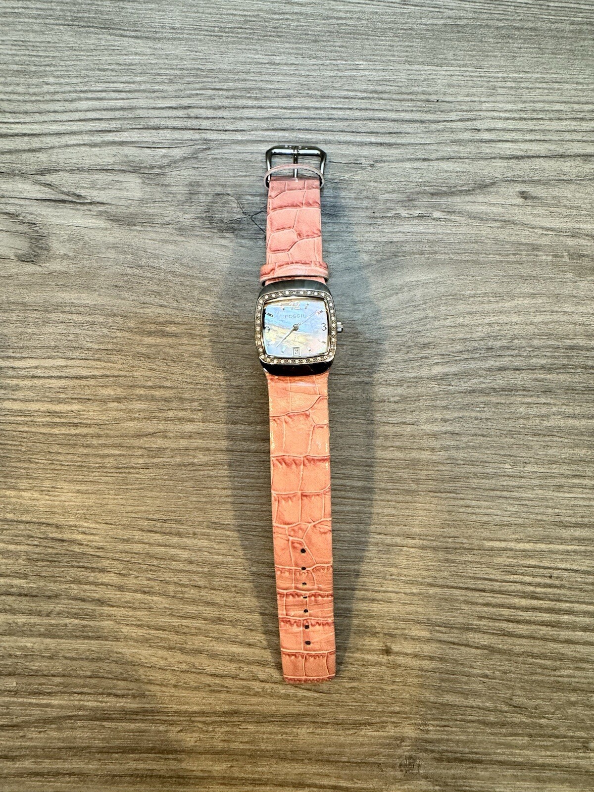 Fossil F2 Women’s Wrist Watch Date ES-9720 New Battery