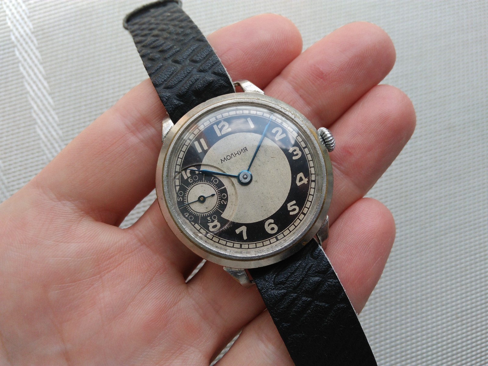 Rare OVERSIZE 38 mm. Soviet Molnija Watch USSR 1951 Military Style SERVICED