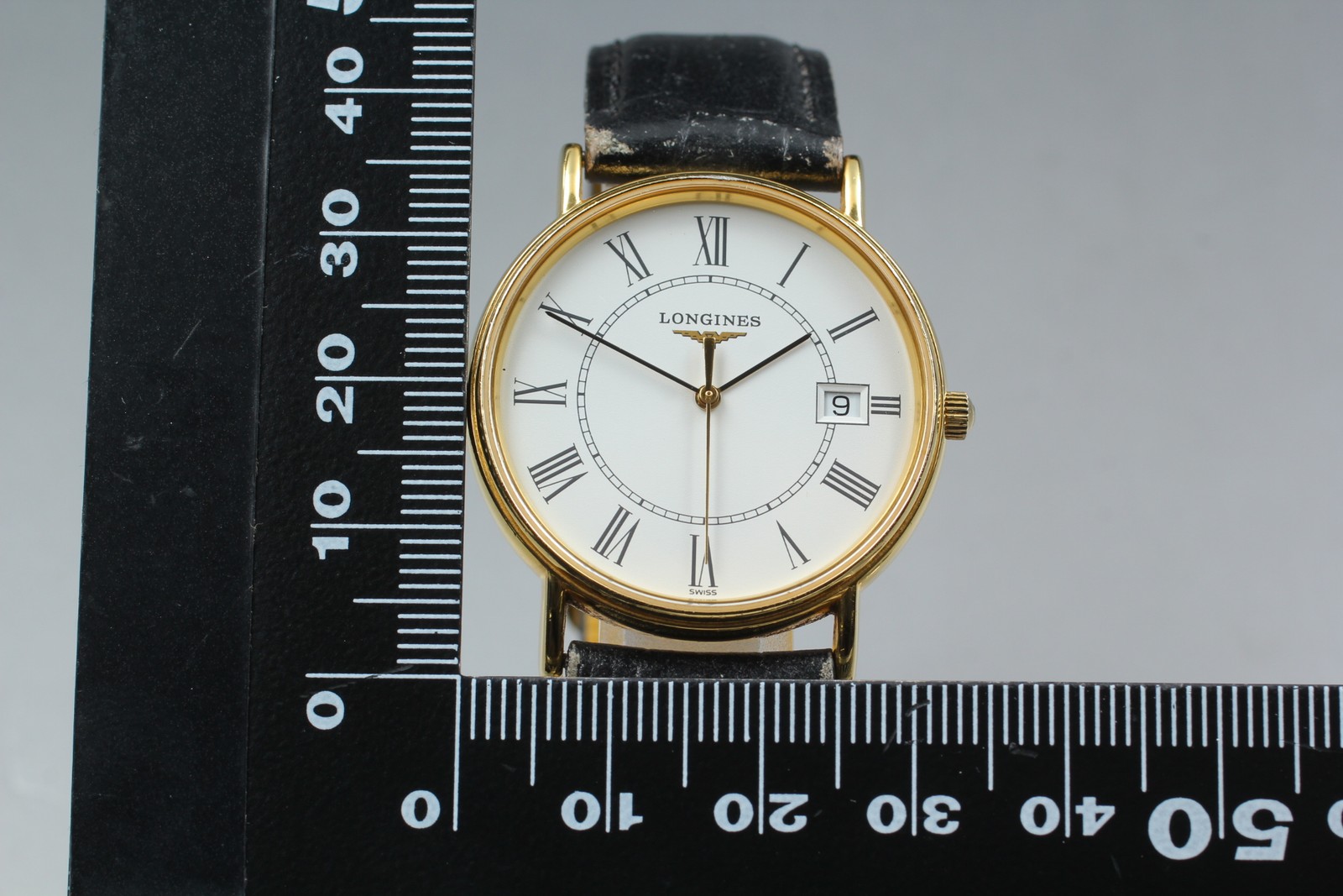 [Near MINT] LONGINES L4.720.2 Grand Classic 33mm Gold Qz Men’s Watch From Japan