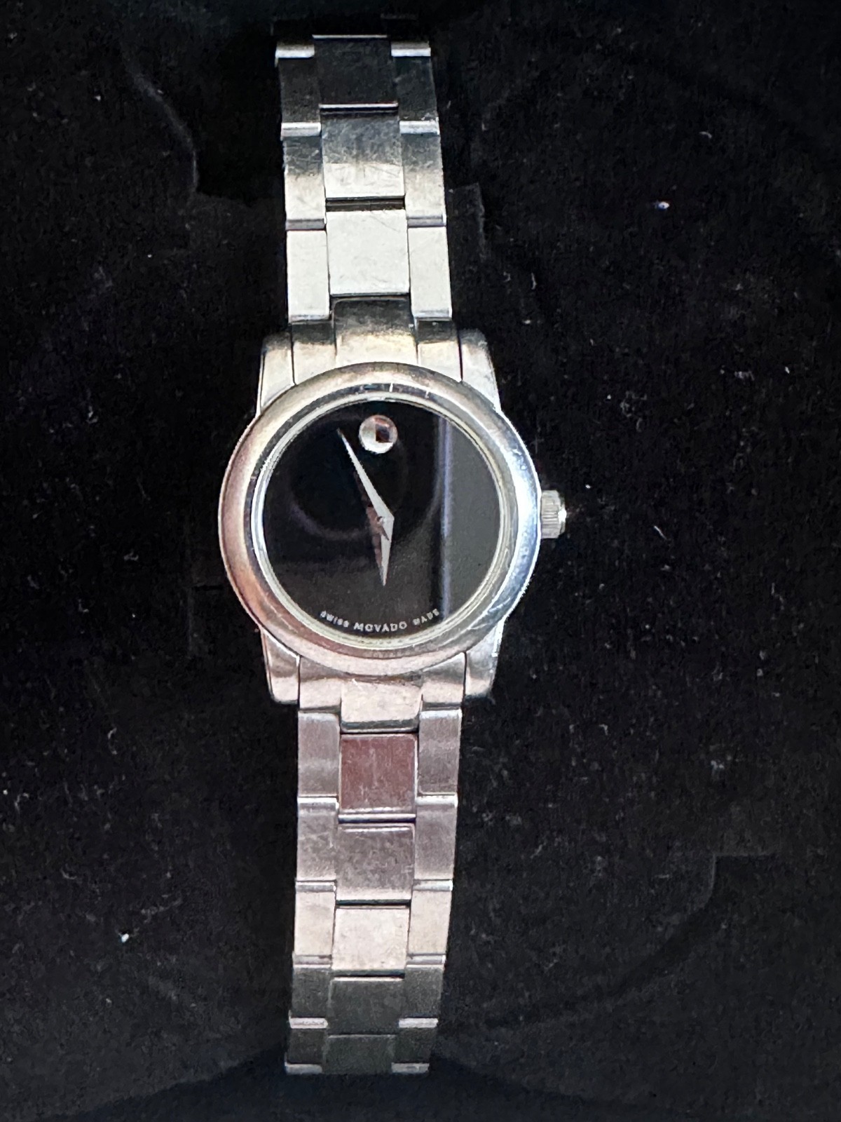 Movado Swiss Watch Luxury Timepiece Designer Watch Excellent Condition
