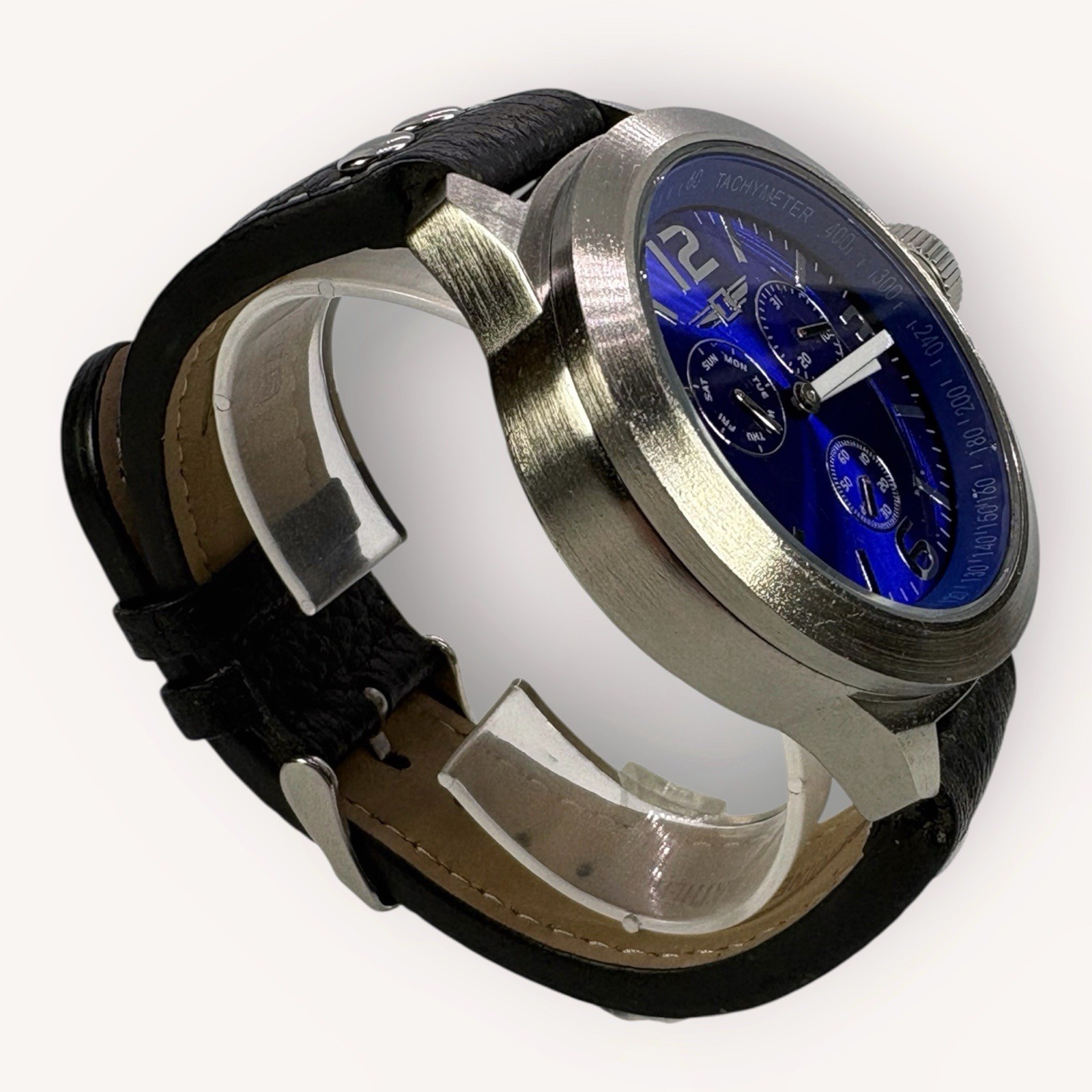 Invicta Stainless Steel Blue Chrono Screw Down Crown Leather Strap Running
