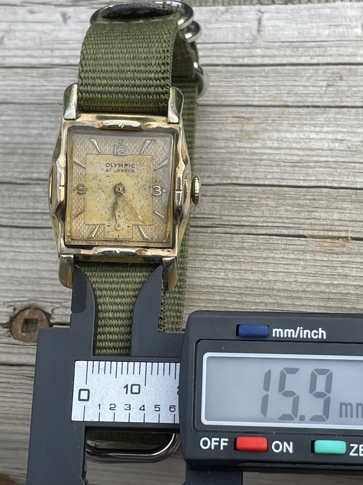 1940’s Men’s Vintage Olympic Tank Watch 21 Jewel Manual Wind Arabic Numeral Dial