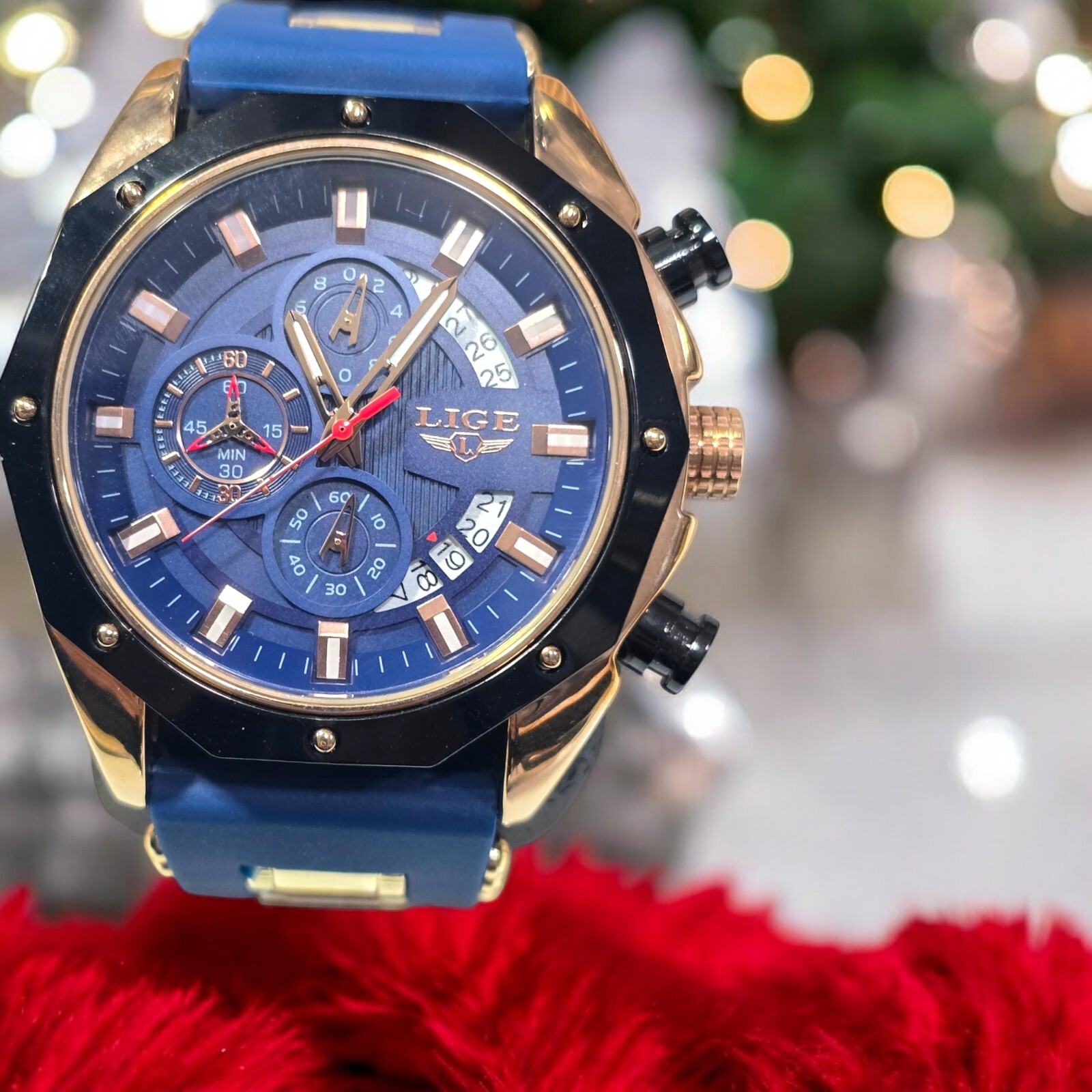 LIGE 1853 DREAM QUARTZ MEN’S WATCH, RUBBER BLUE BAND WITH STAINLESS ACCENT, NWT