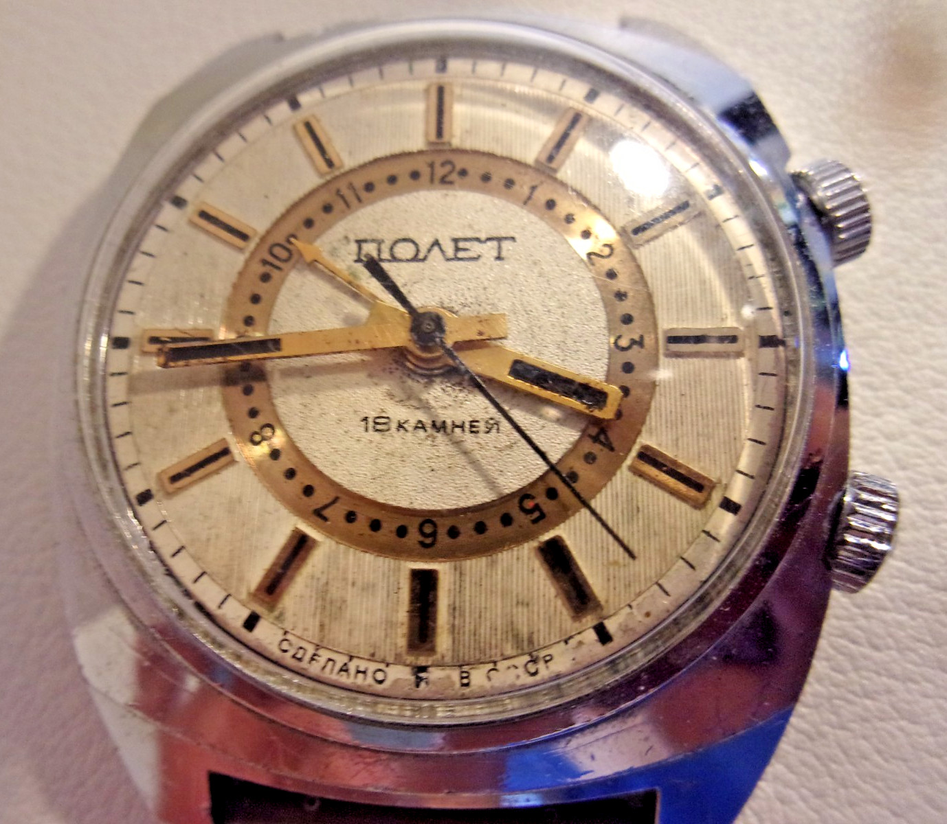 Poljot windup alarm. 18 jewels, 2612.1 movement. 34mm. Pre-owned, new strap.