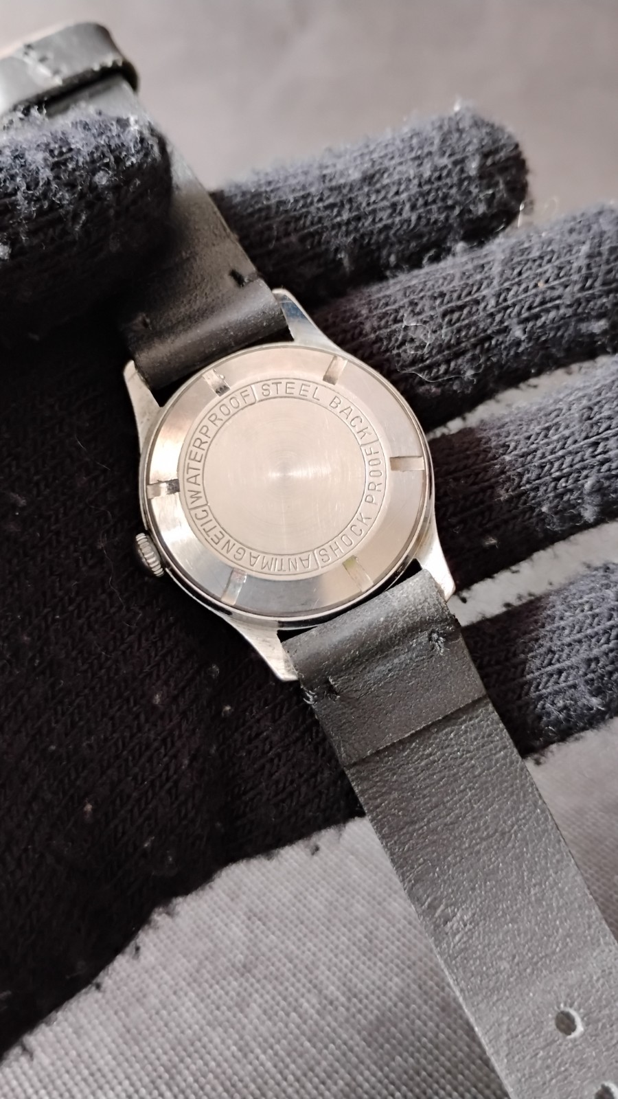 Vintage Impera 17 Rubis Manual Winding 33mm Antique Watch