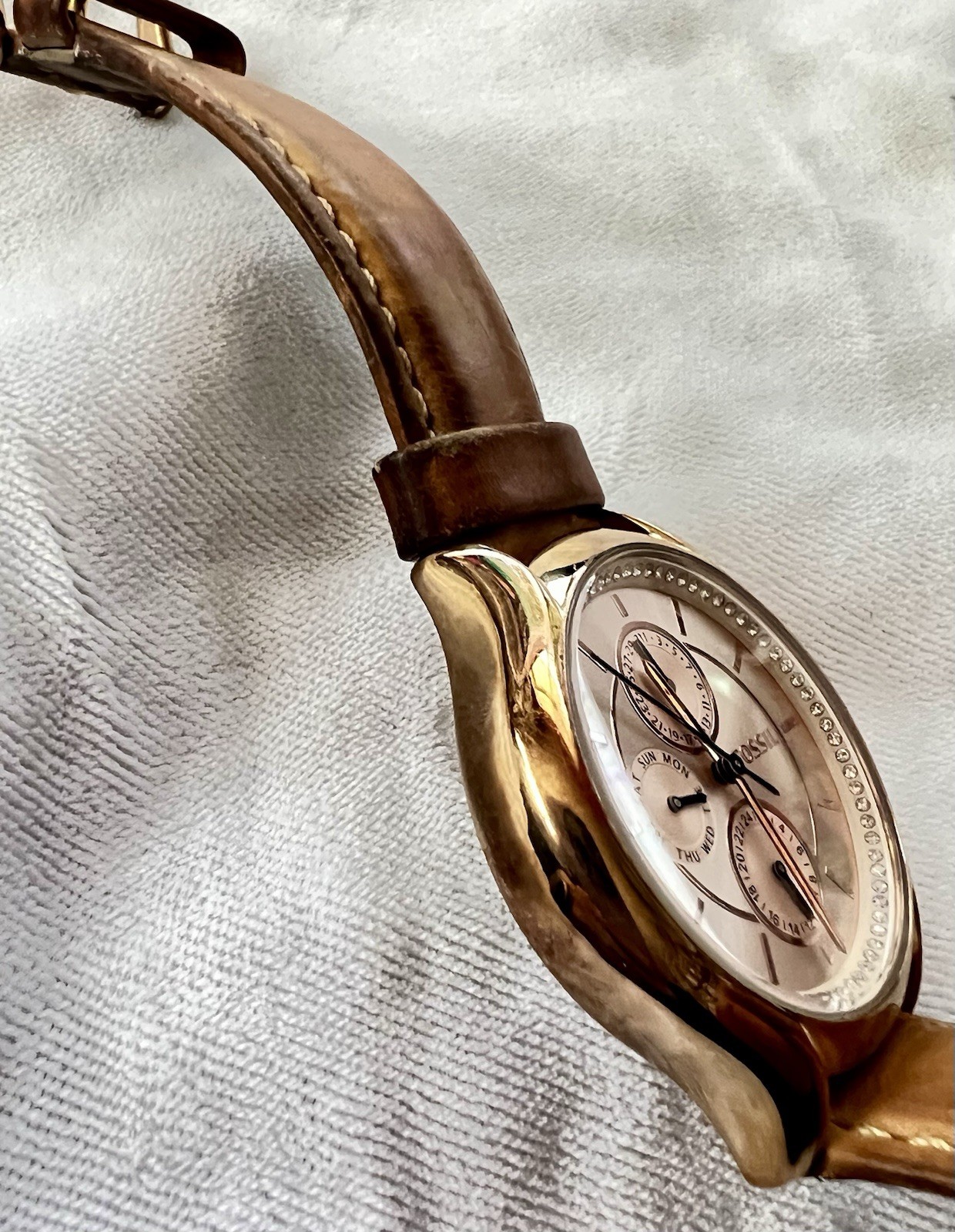 Fossil Ladies Daydreamer Watch,Multifunction,Analog ,5 Atm ,40 Mm Case ,2017
