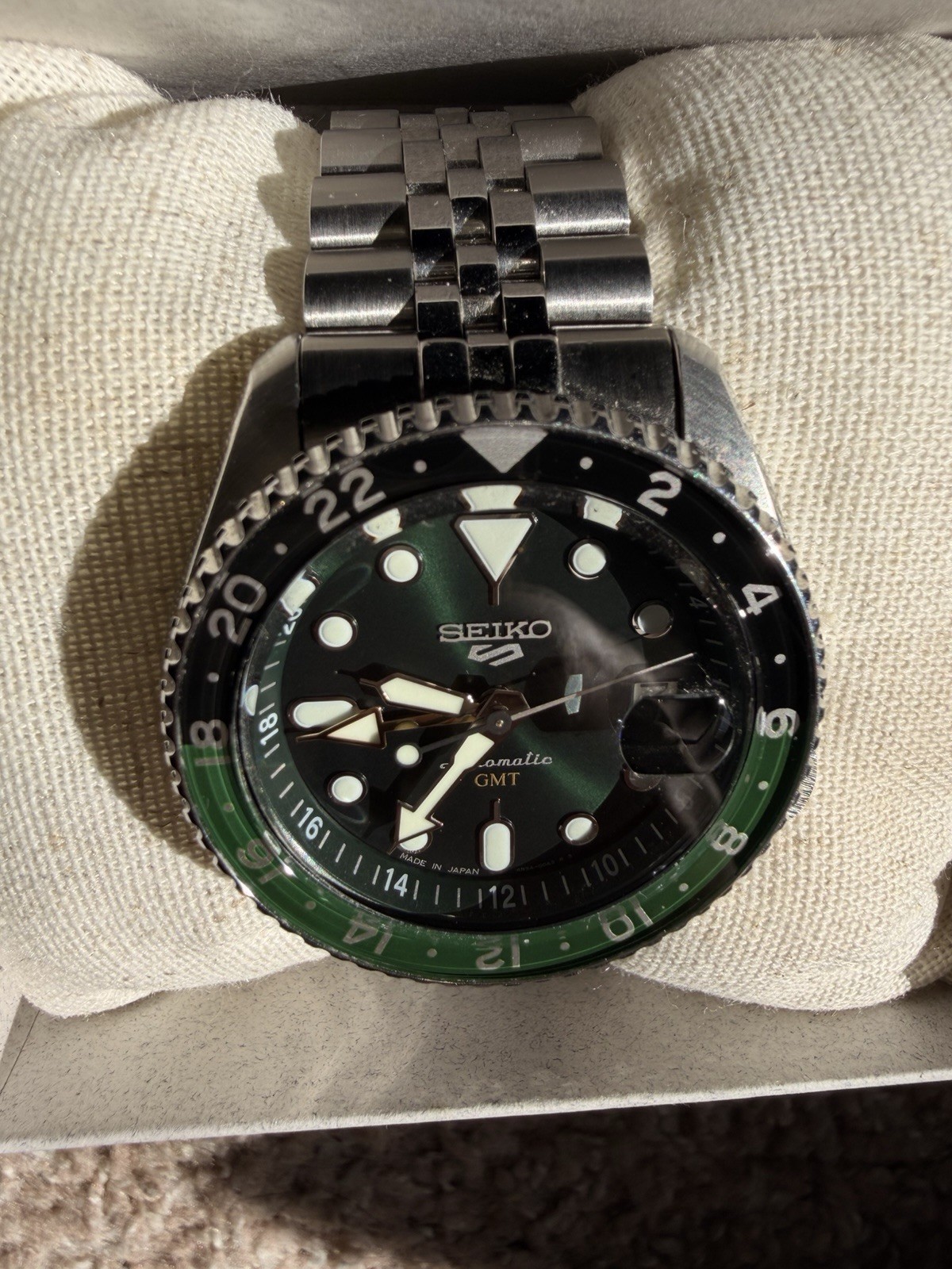 Seiko 5 GMT Automatic Watch Green Dial SSK035