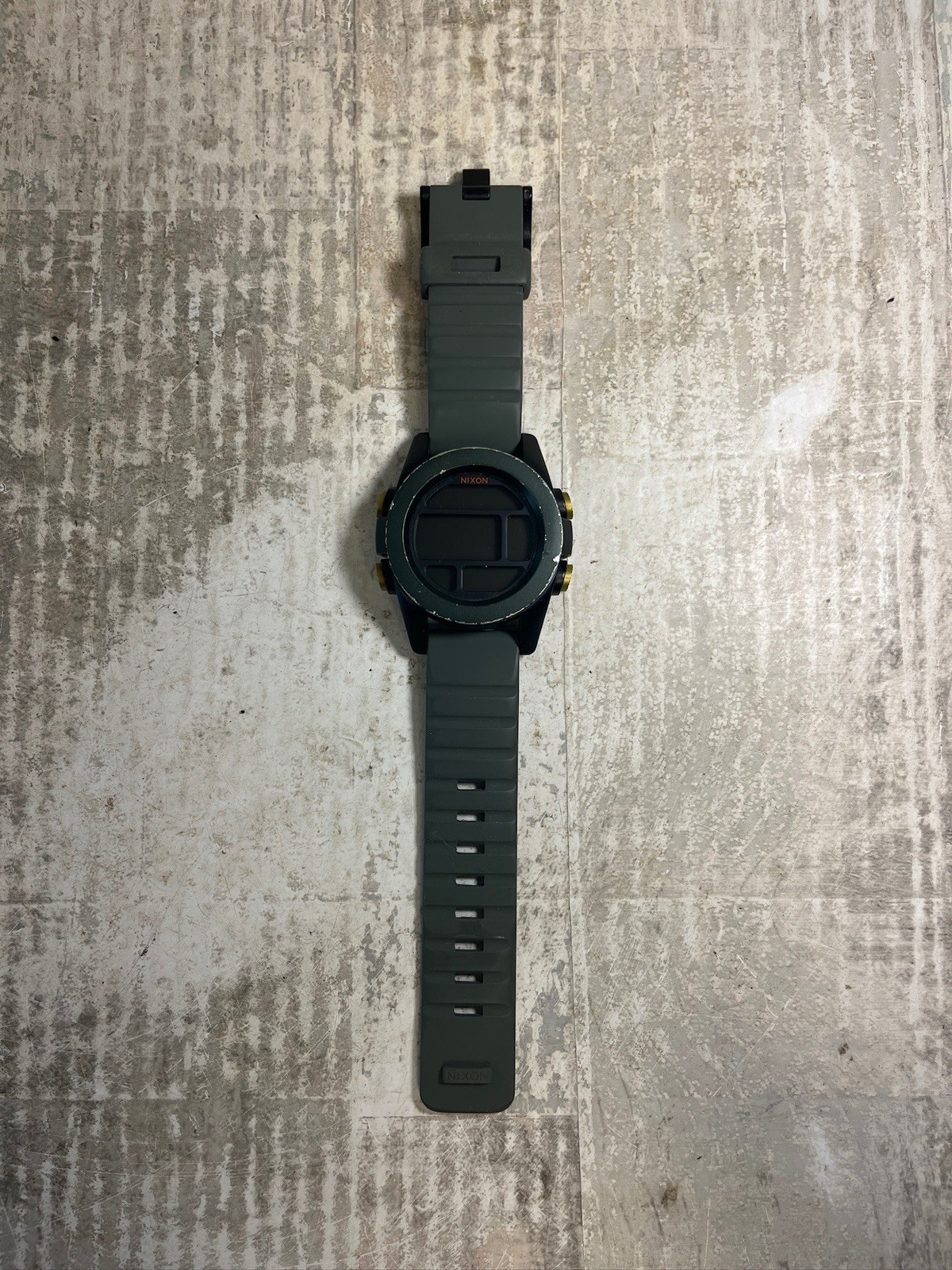 Nixon That’s What She Said The Unit 40 Watch – Tested Working 100m Polycarbonate