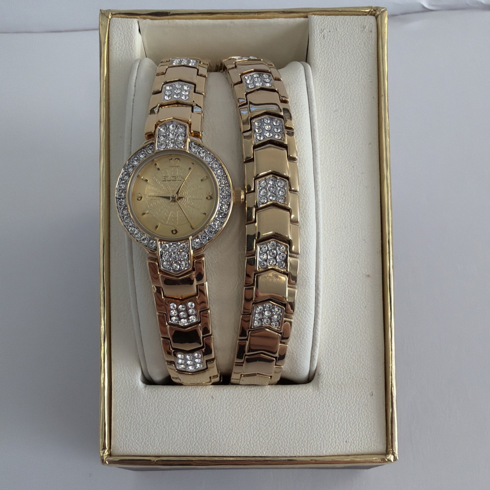 Elgin EG17010ST Adult Woman’s Analog Watch Set with Arrow Link Design in Gold