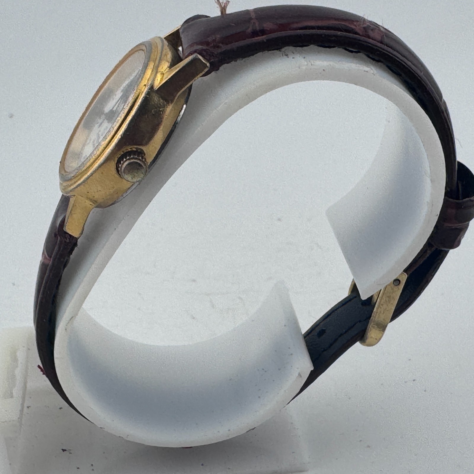 VTG Armitron Quartz Watch Women Moon Phase Gold Tone Leather Analog New Batter