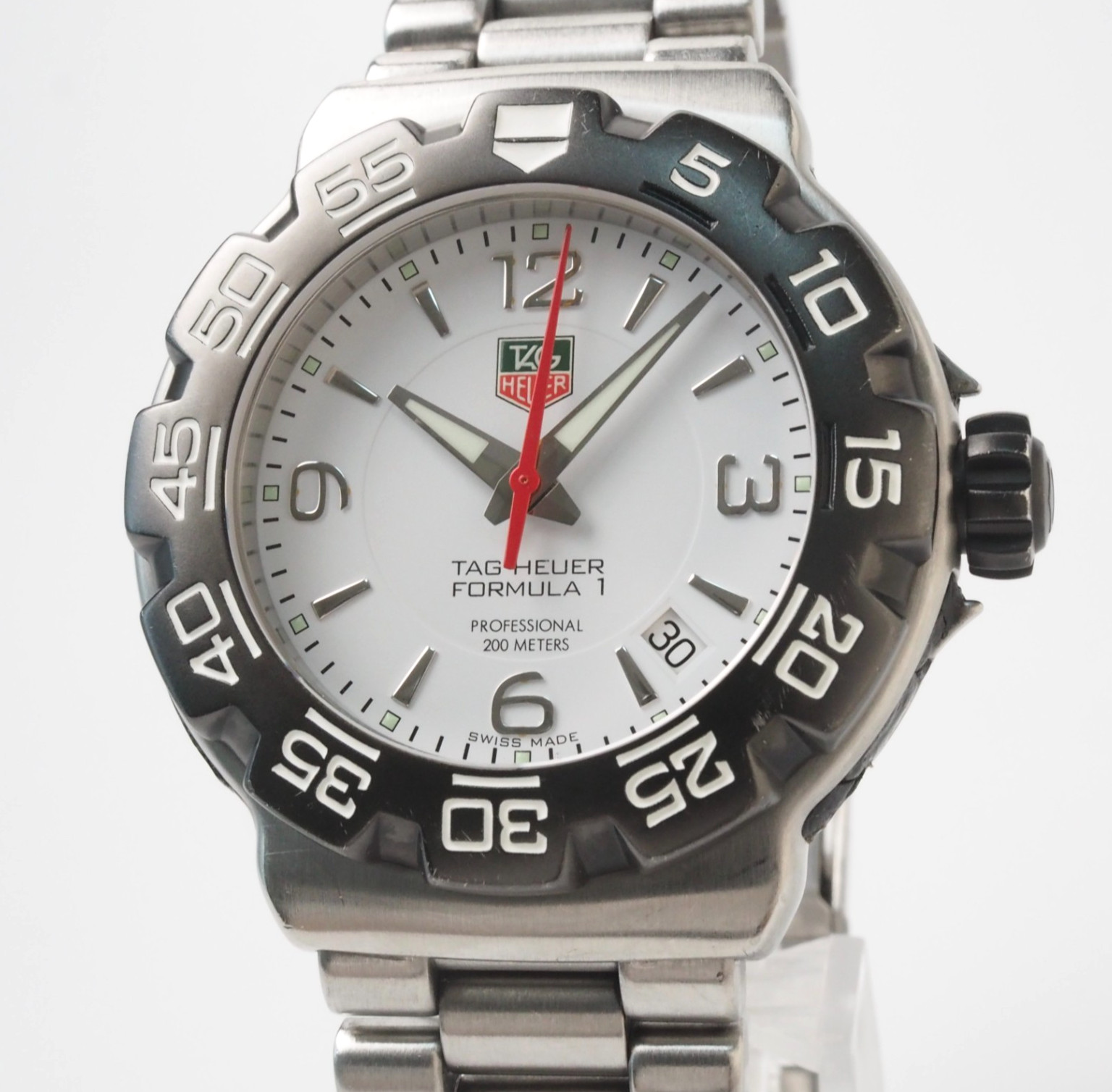 TAG Heuer Formula 1 WAC1111-0 Quartz White Dial 40mm Men’s