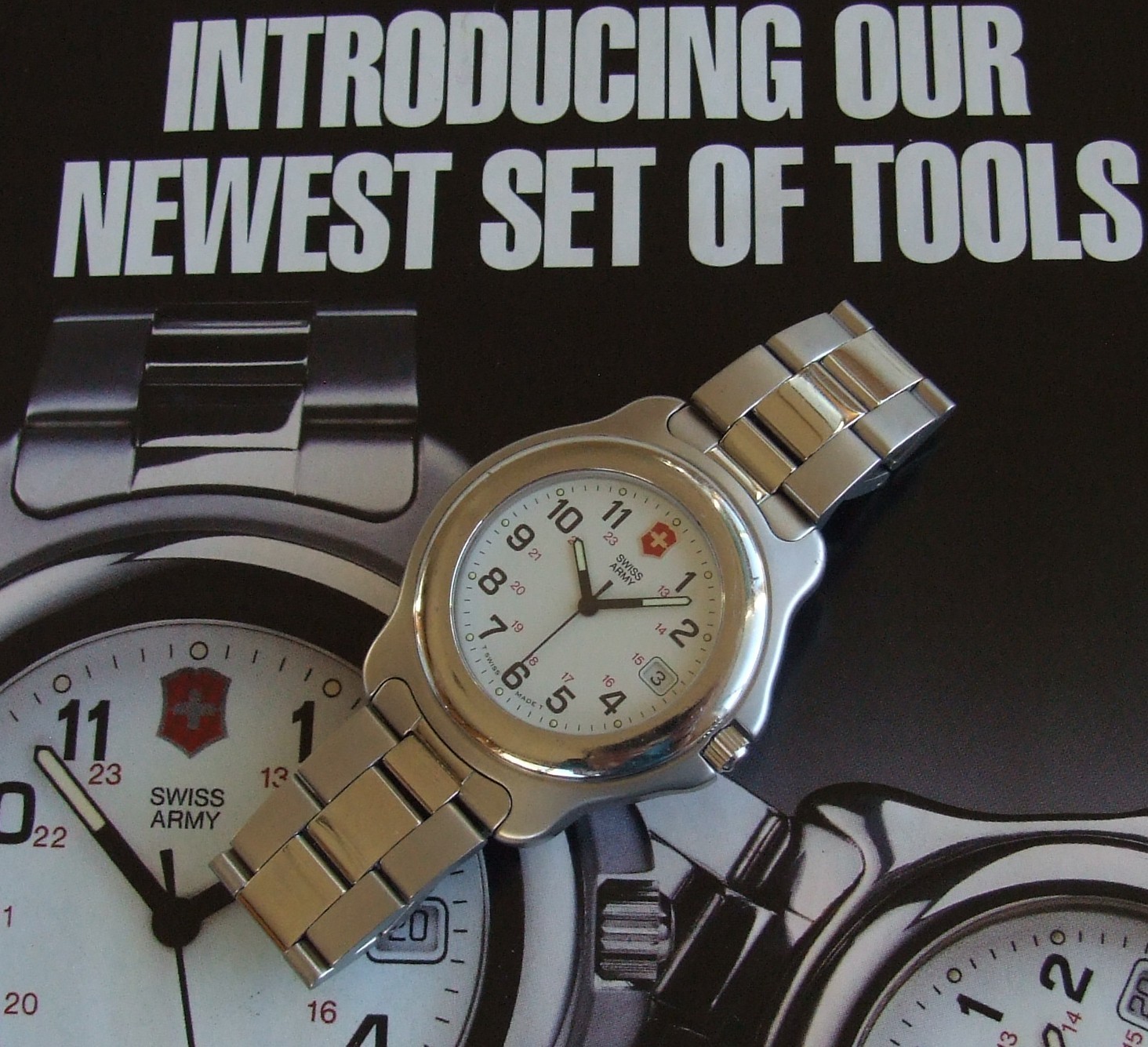 VictorINOX SWISS ARMY+ClaSSiC Mens OFFICERS 1884+Sapphire+40mm+SS BRACELET=SWEET