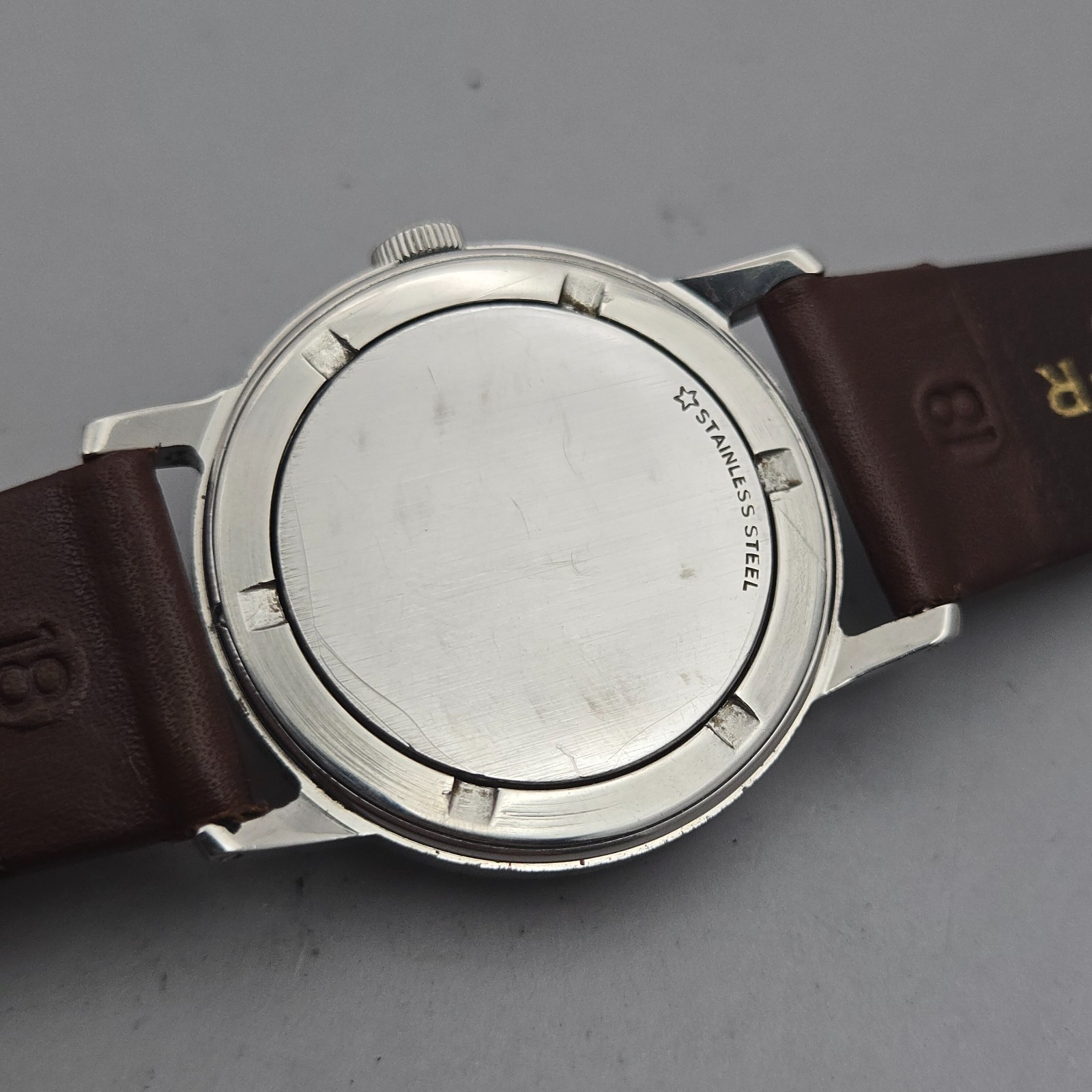 Vintage WITTNAUER men’s manual wind watch 10SG Sunburst dial 1950s