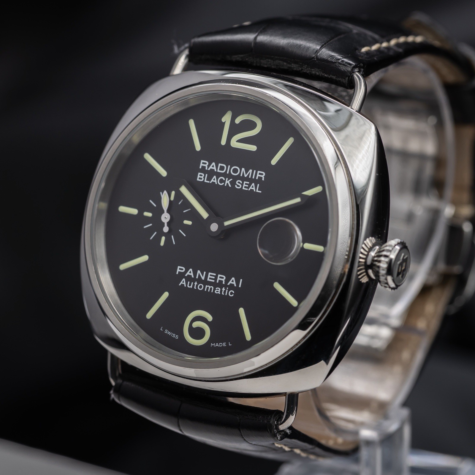 Panerai Radiomir Black Seal – PAM00380 45mm 2017 Triple Box Complete Set