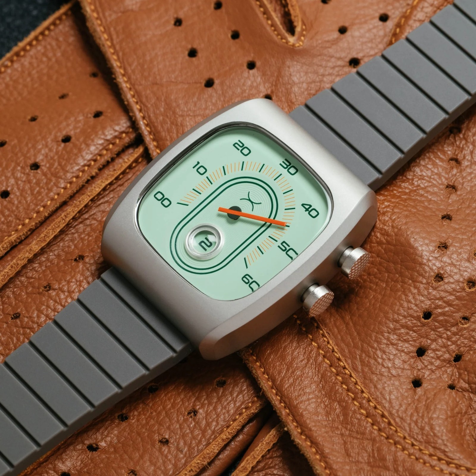 New Xeric Retroscope Retrograde Jump Hour, Vintage Mint/Orange colorway