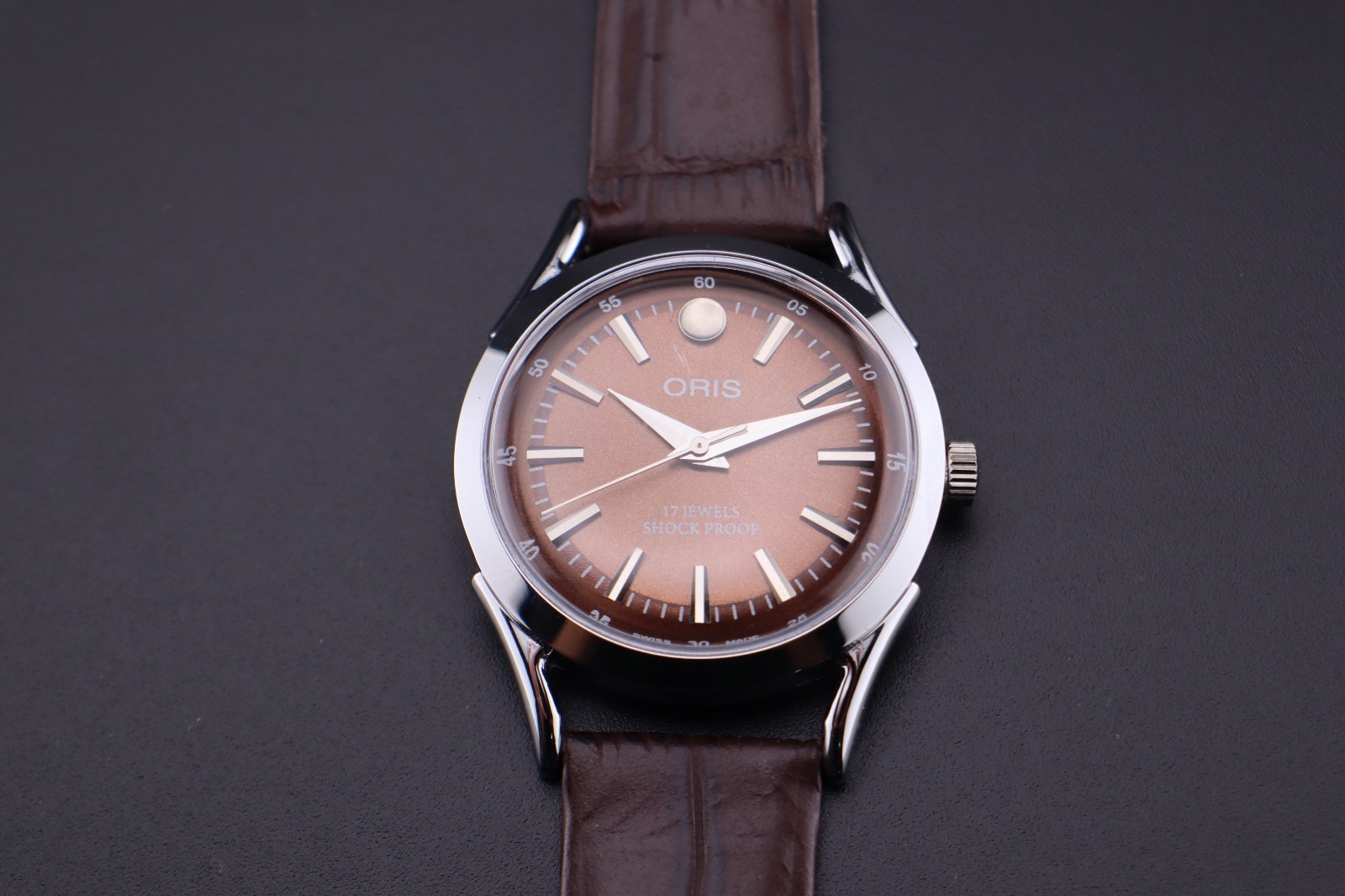 Oris Vintage Hand Winding Mechanical 17 Jewels Men’s Wrist Watch – Swiss Made