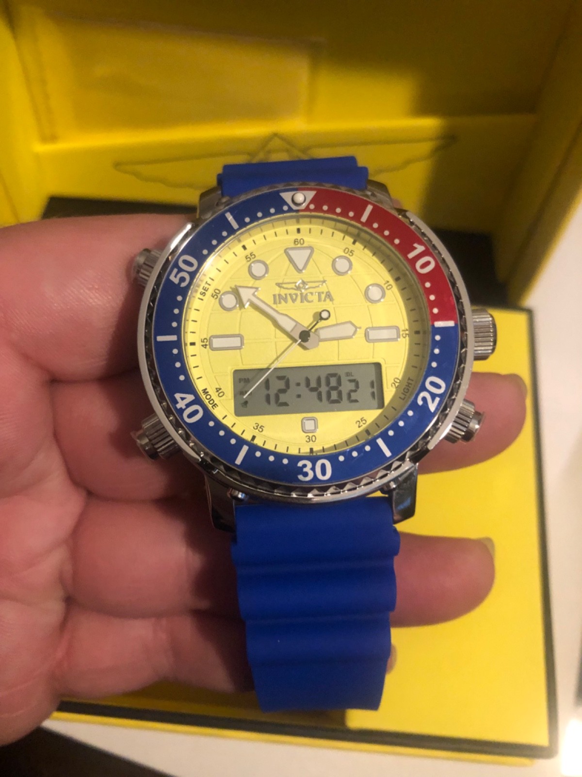 Invicta Pro Diver DigiQuartz Men’s Watch – 46.5mm, Blue