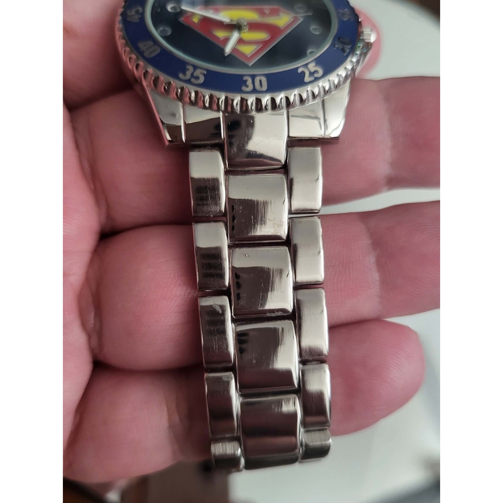 DC Comics Superman Logo Silver-Tone Analog Quartz Watch