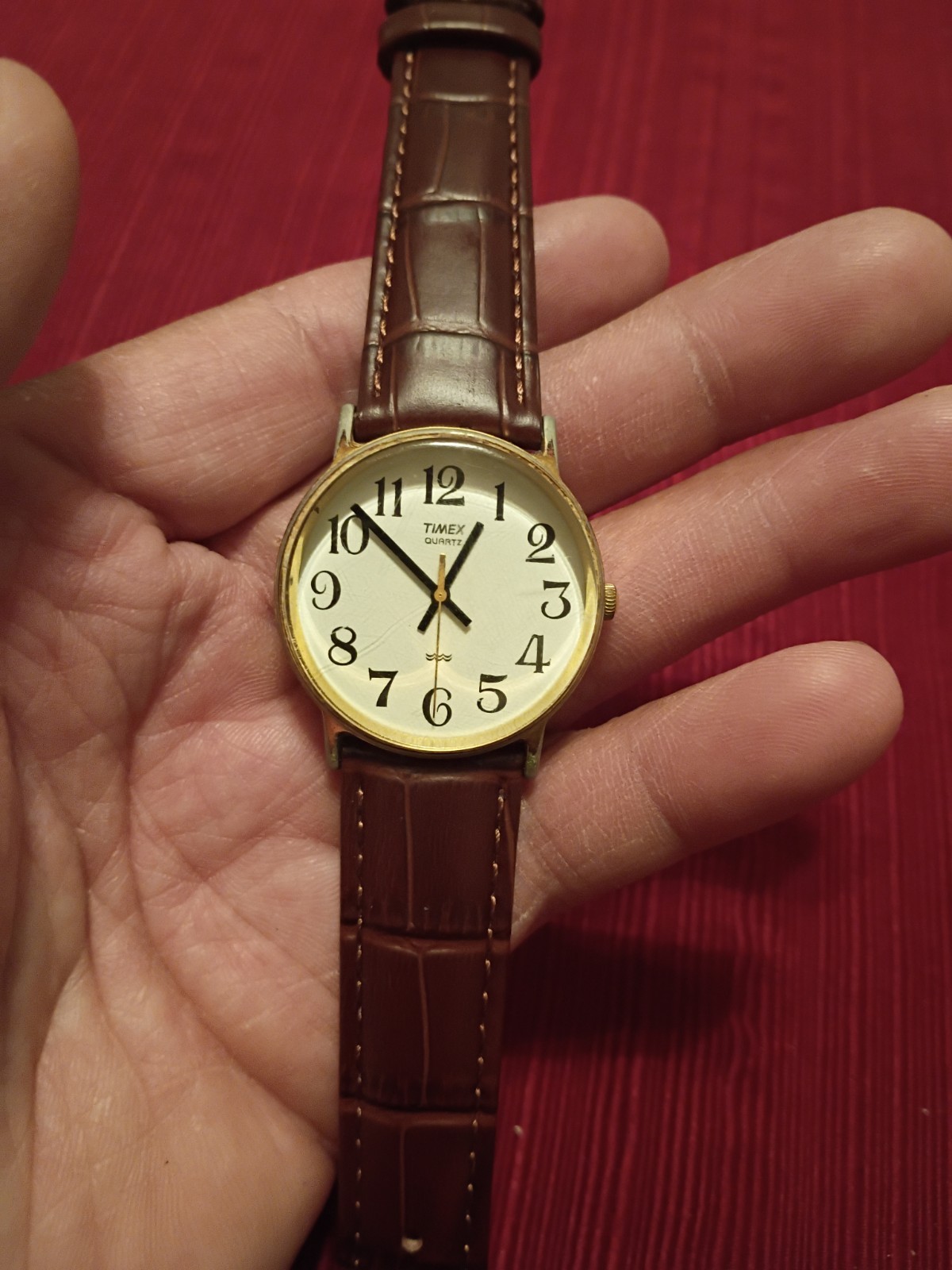 Vintage Timex Quartz Gold Base Metal Case White Dial – New Leather Band/Battery