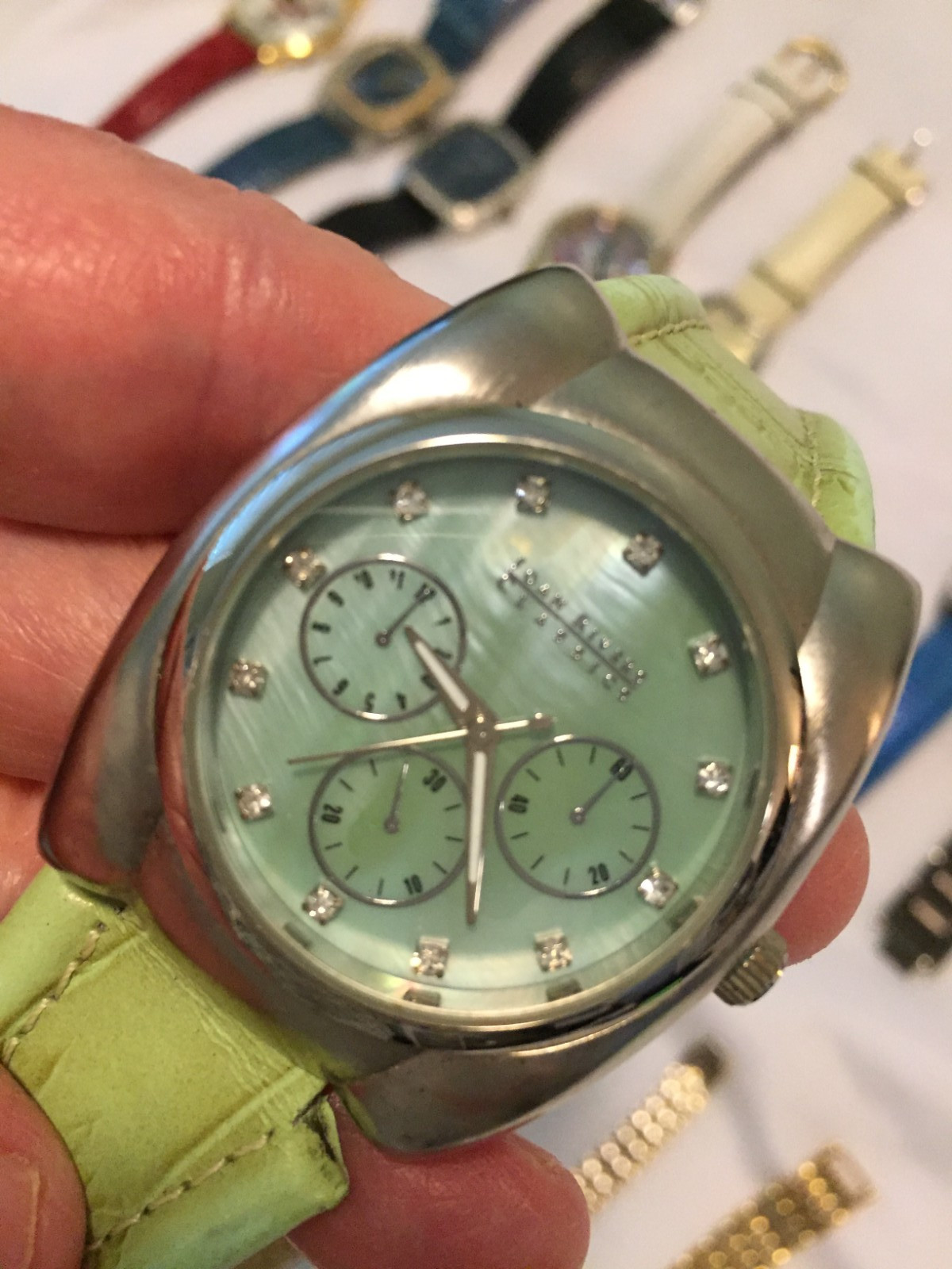 Women’s Watches Various Brands Untested Lot Of 18 Joan Rivers, Adrienne, Gossip