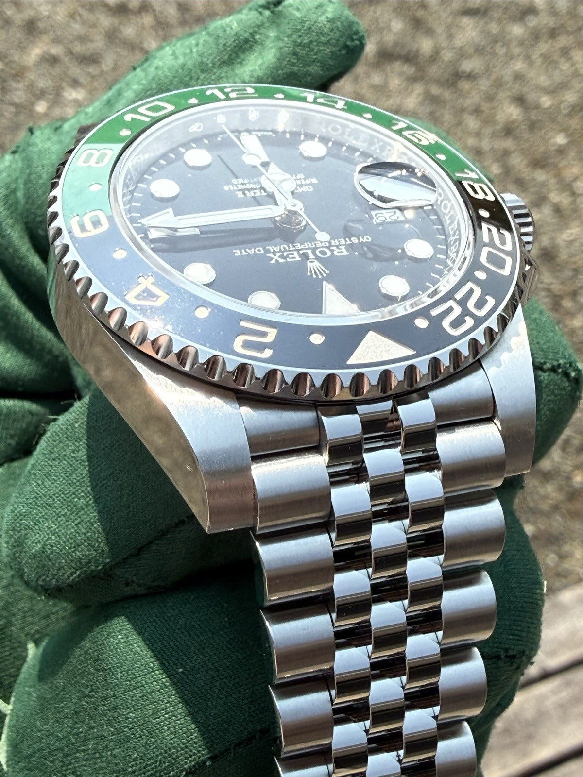 2024 Rolex GMT-Master II 40mm LHD Green/Black “Sprite” Steel Jubilee 126720VTNR